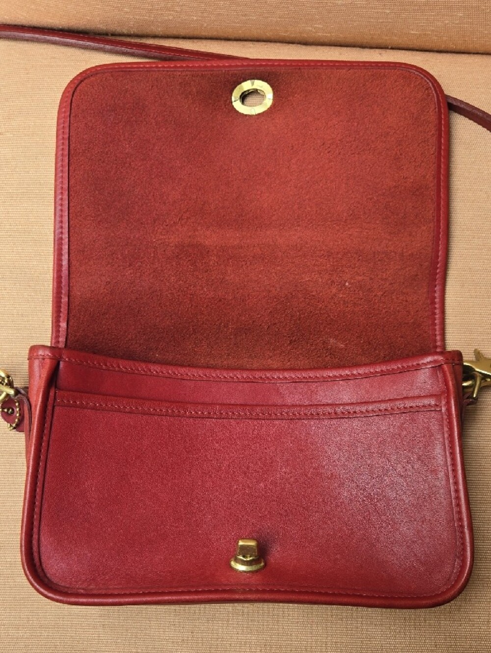 Vintage Coach Crossbody Pocket Purse (Style No. 9755) - Picture 2 of 8